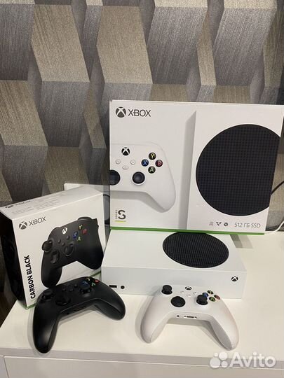 Xbox series s 2 геймпада