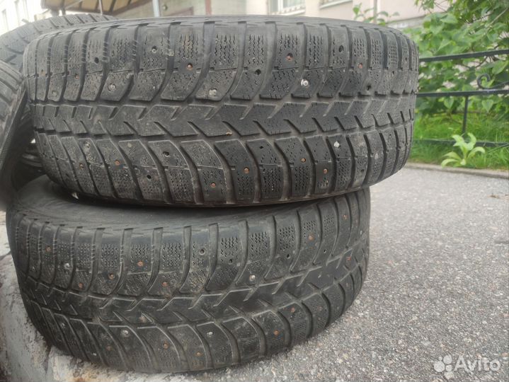 Комплект зимних колес r16