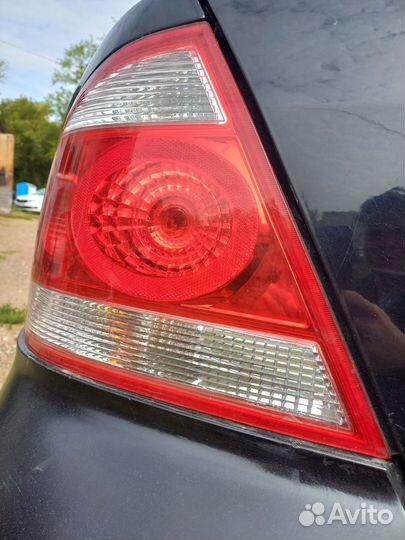Nissan almera classic b10 фонарь задний