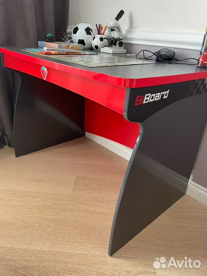 Продаю детскую спальную мебель