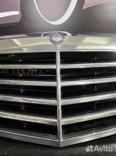 Решетка радиатора мерседес w221