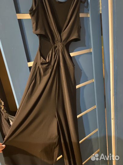 Комбинезон с разрезами