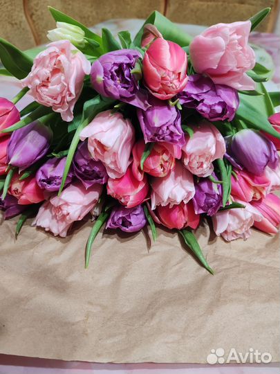 Тюльпаны пионовидные букет
