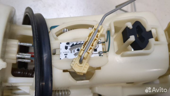 Насос топливный электрический BMW 3 E46, 2002