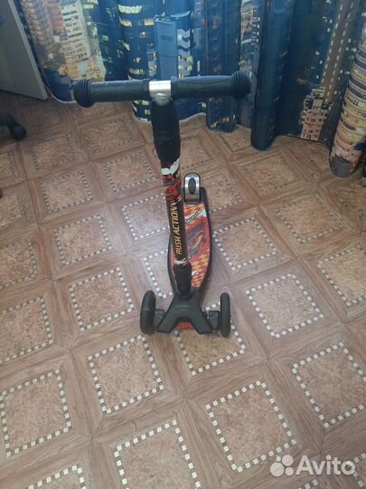 Самокат детский трехколесный