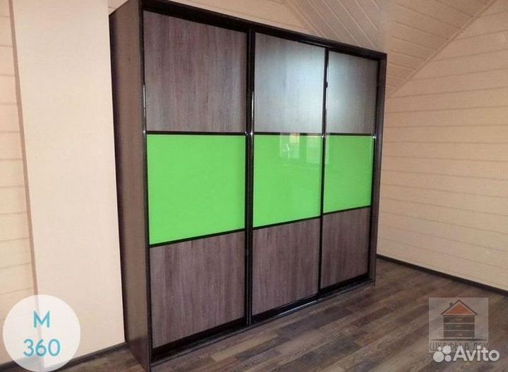 Узкий шкаф