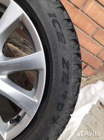 Pirelli Ice Zero 2 225/50 R17 98