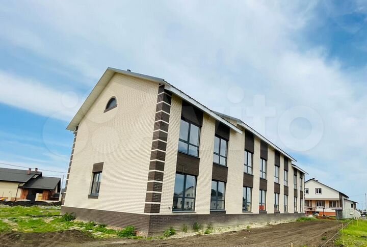 Таунхаус 120 м² на участке 1 сот.