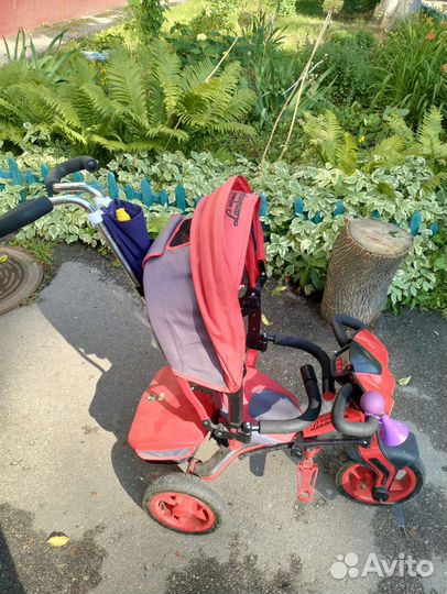 Детский велосипед с ручкой