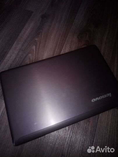 Lenovo Z575