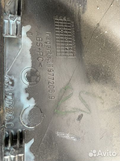 Накладка торпеды в салоне BMW 3 седан