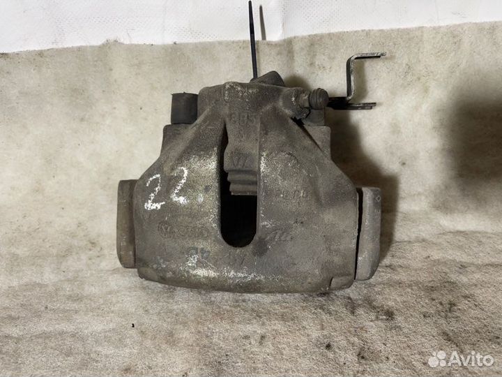 Суппорт передний левый Audi A4 B5 8D2 APS 1999