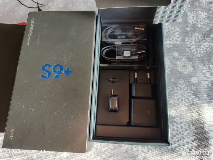 Коробка Samsung S9 Plus