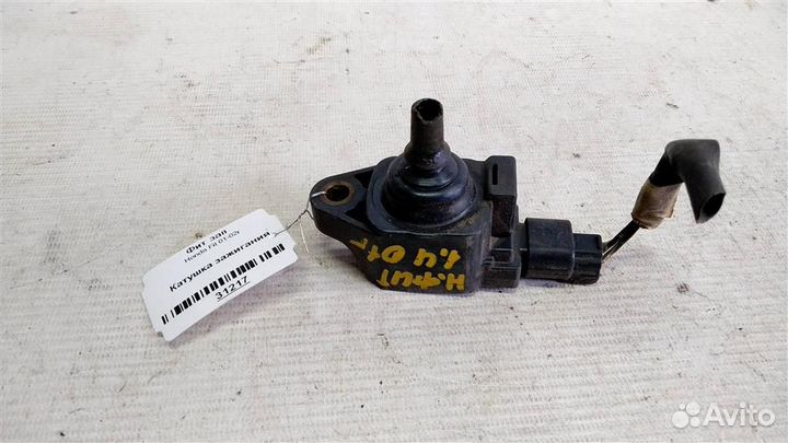Катушка зажигания Honda Fit 01-02г