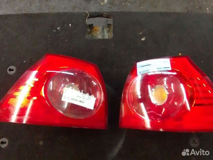 Фонарь задний левый правый Фольксваген Гольф 5