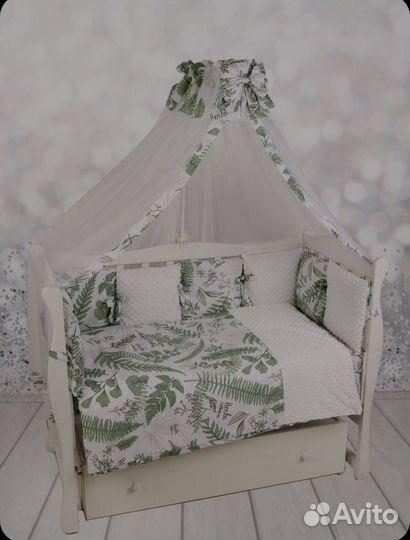Бортики в детскую кроватку,полный комплект