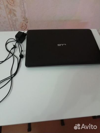 Ноутбук asus