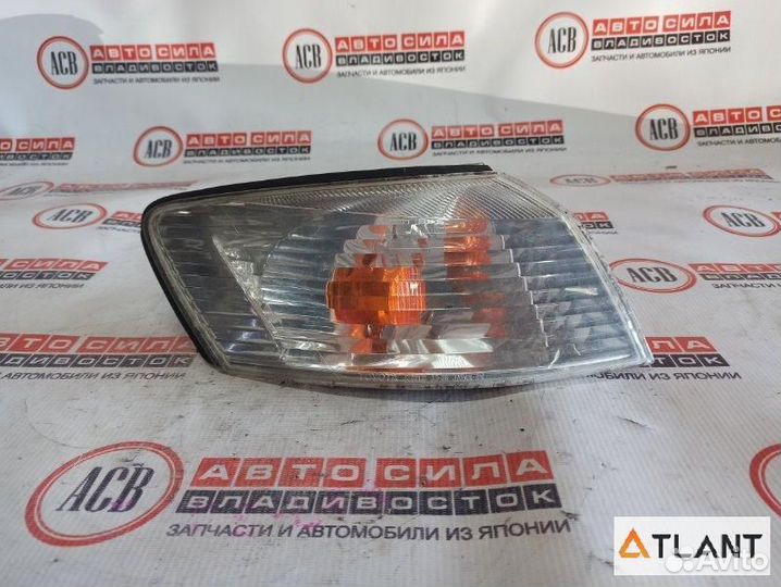 Габарит правый toyota mark II qualis