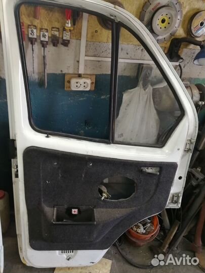 Дверь на газель 3302