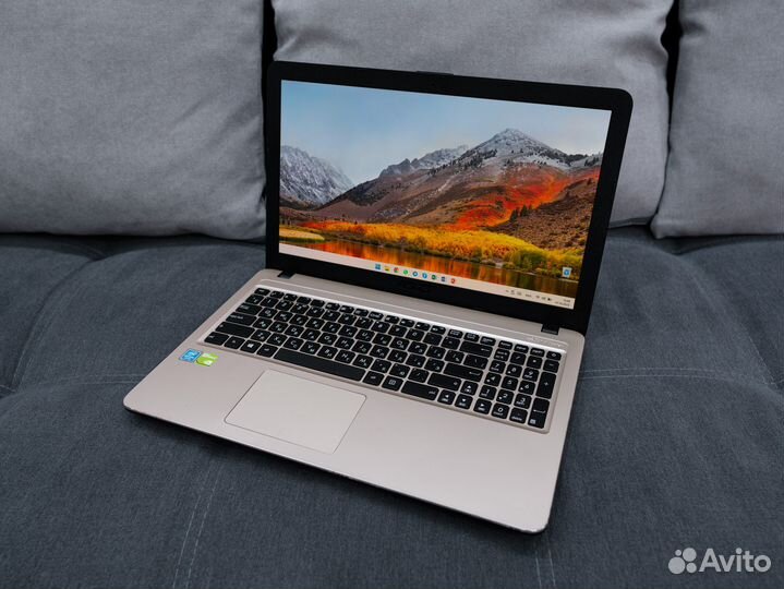 Мощный ноутбук Asus (Как Новый)