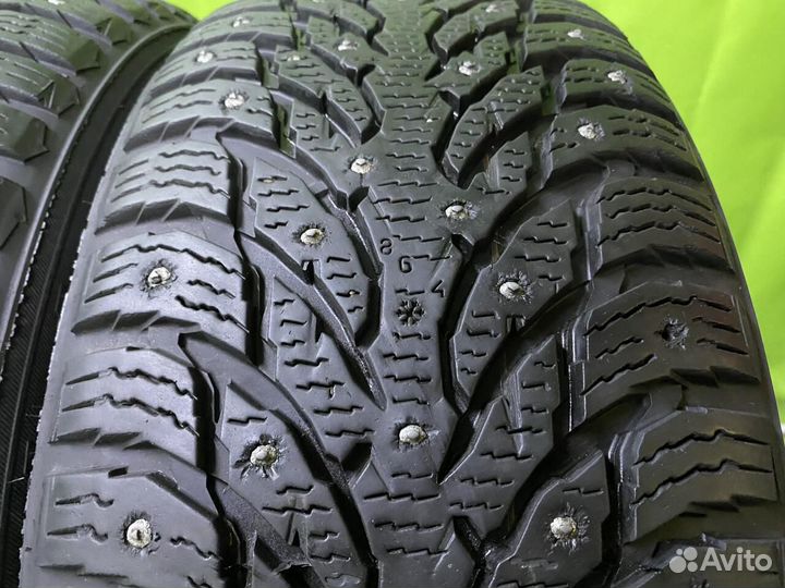 Nokian Tyres Hakkapeliitta 9 SUV 235/55 R18 104T