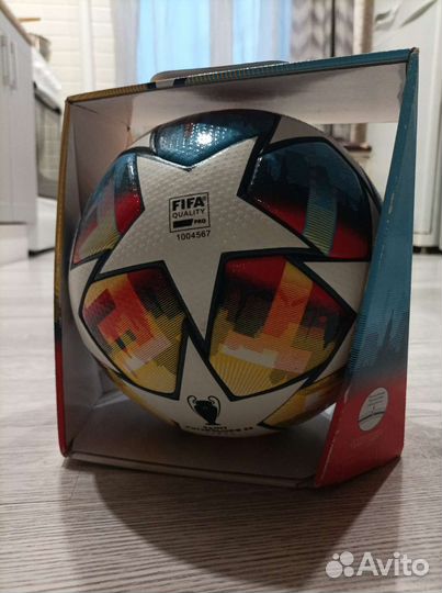 Проф Футбольный мяч adidas лига чемпионов
