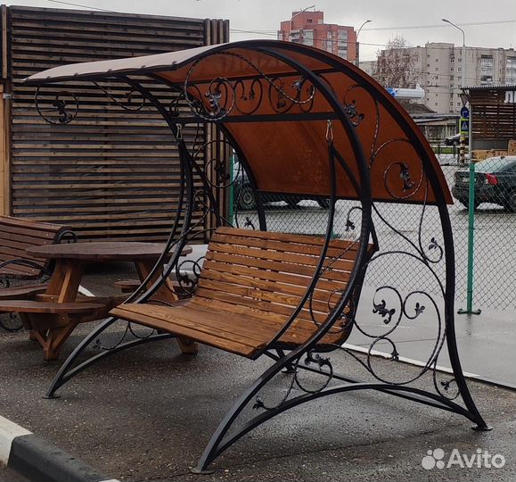 Качель парковая в любую погоду