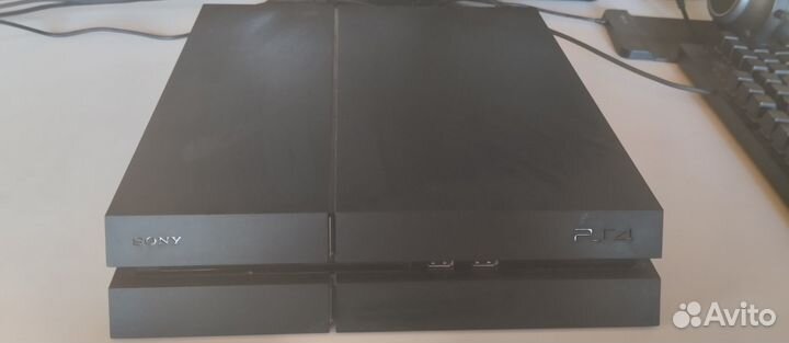 PS4 500GB + PlayStation Camera