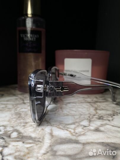 Солнцезащитные очки женские