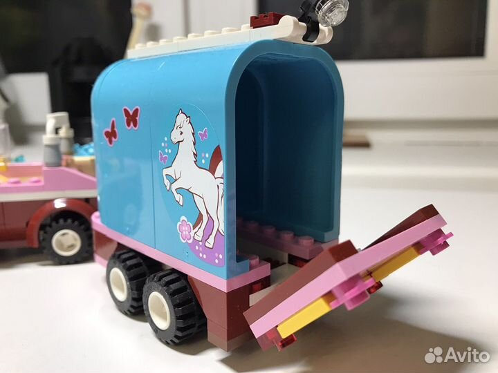 Lego friends 3186 Эмма и трейлер для лошадей