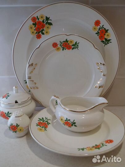 Блюдо зик Конаково Дулево