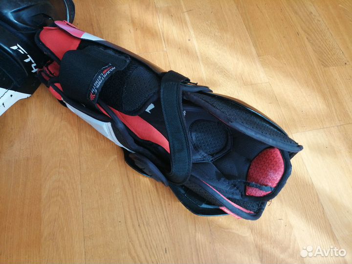 Хоккейные наколенники CCM FT4