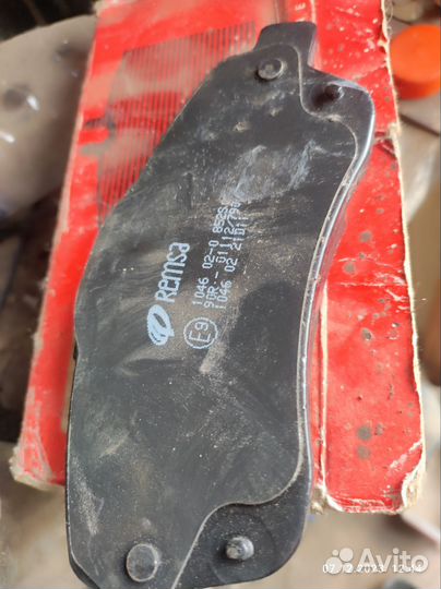 Воздушный фильтр и колодки