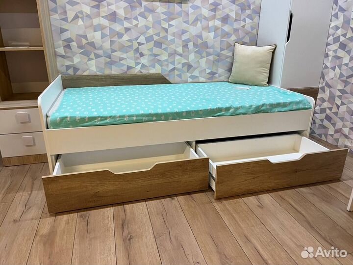 Односпальная кровать 90х190 с ящиками Лайт Лофт