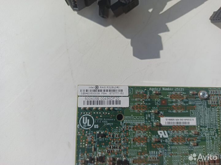 SAS raid контроллер Intel RS2BL040