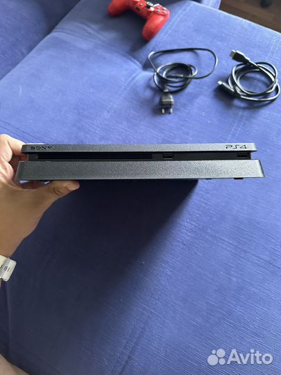 Sony playstation 4 slim