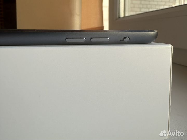 Планшет apple iPad air 1