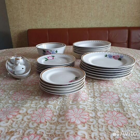 Сервиз (набор посуды) столовый СССР. пфз