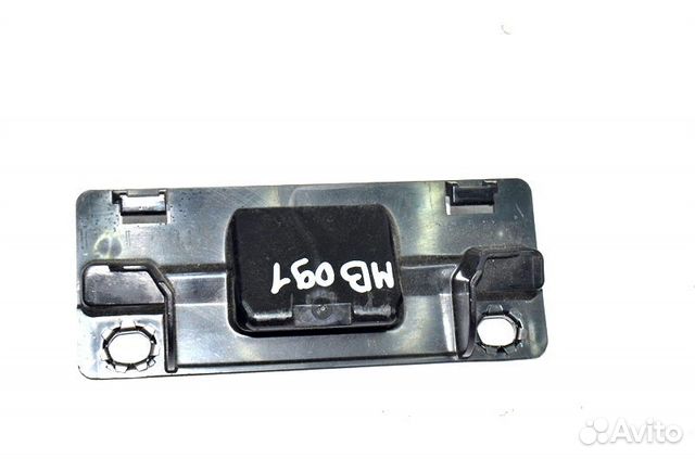 Маленькая деталь торпеды mercedes-benz Actros MP4