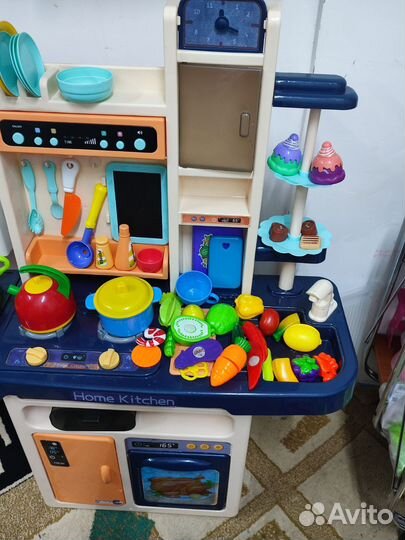 Детские игрушки кухня