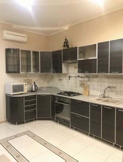 2-к. квартира, 83 м², 2/9 эт.