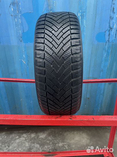 Vredestein Wintrac 195/45 R16