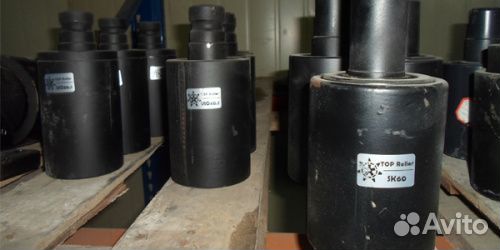 Поддерживающий каток на Komatsu PC20.6