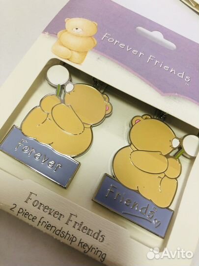 Брелки, магнит Hallmark