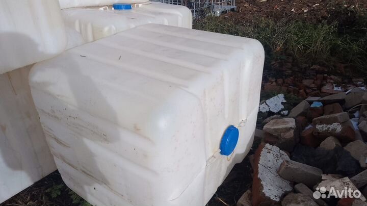 Пластиковые емкости (еврокуб) на 1000л