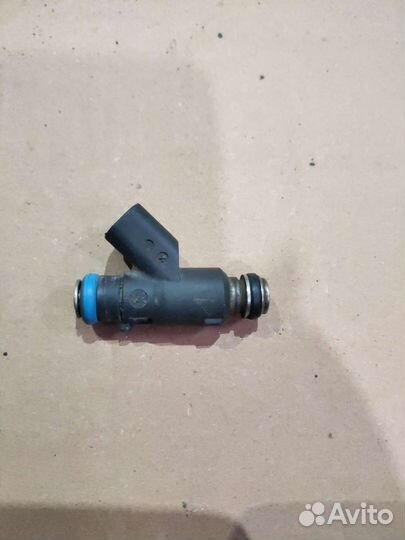 Топливные форсунки 96487553 Шевроле Лачетти