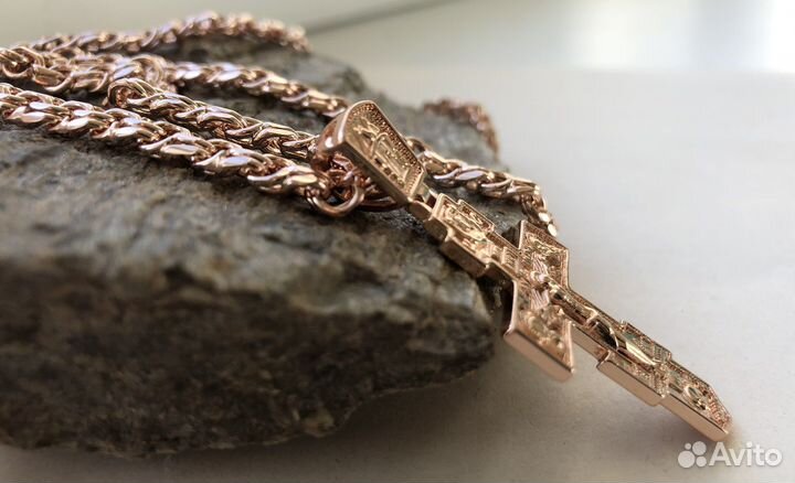 Цепь и крест