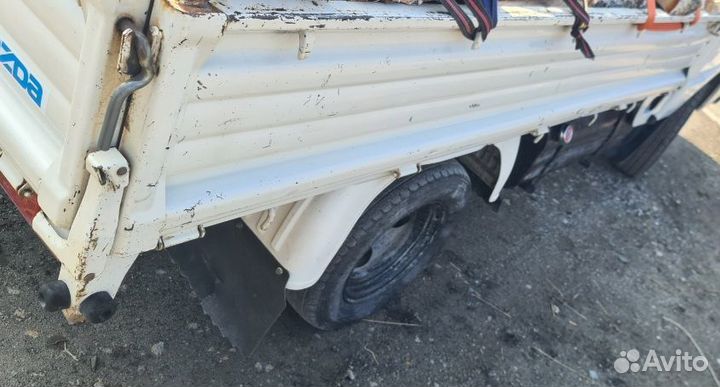 Мазда бонго