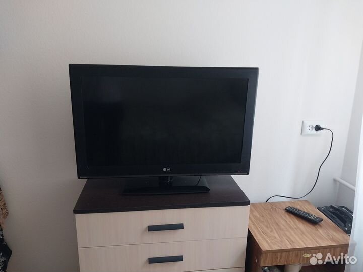 Телевизор ЖК бу