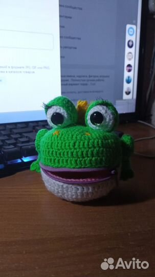 Вязаная монетница, таблетница, мини-сумочка